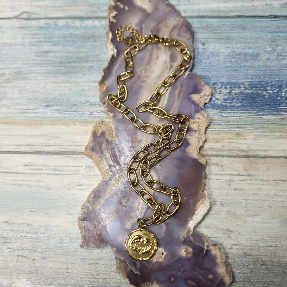 Gold Chain Necklace with Pisces Pendant